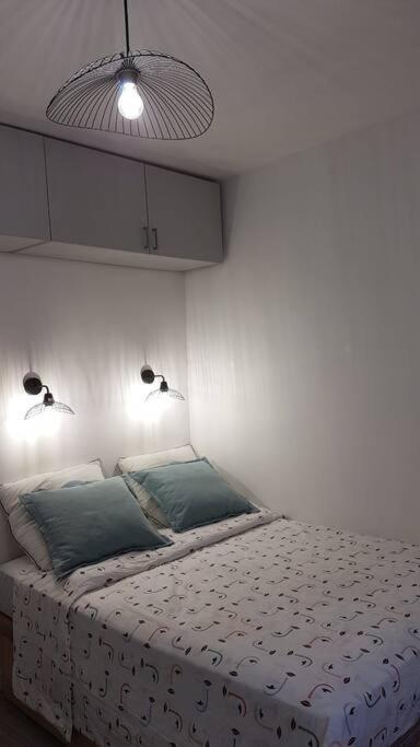 Studio Cosy, Quartier Canal Saint-Martin パリ エクステリア 写真